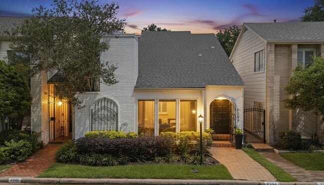 property at 9584 Doliver Dr