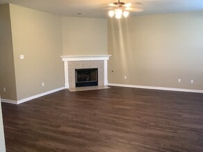3800 Veiled Falls Dr in Pflugerville, TX - Building Photo - Building Photo