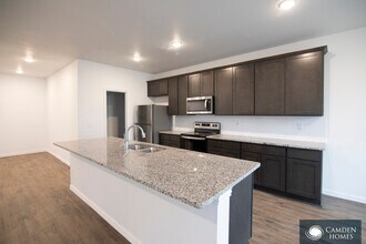 1455 Cedarhurst Dr in Waxahachie, TX - Building Photo - Building Photo
