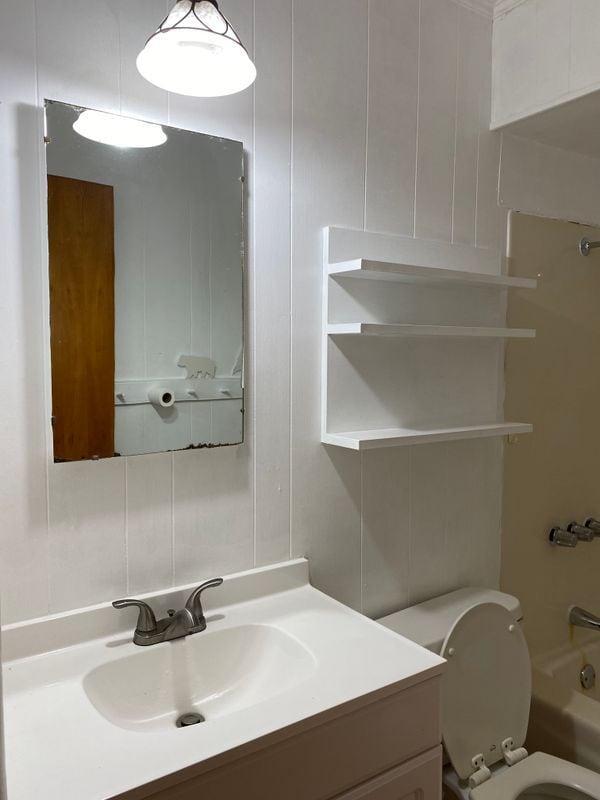 23719 Bowl Rd in Crestline, CA - Foto de edificio - Building Photo