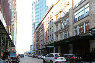 59-63 N Moore St in New York, NY - Building Photo - Building Photo