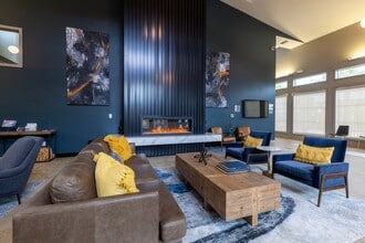 The Vantage in Lynnwood, WA - Building Photo - Building Photo