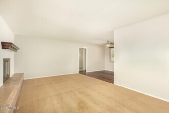 1010 E Loyola Dr in Tempe, AZ - Building Photo - Building Photo