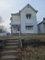 1305 S Easton Ave in Peoria, IL - Building Photo
