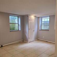2913 Clark Ave in Oceanside, NY - Foto de edificio - Building Photo