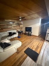 316 Holiday Dr in Lansing, KS - Building Photo - Building Photo