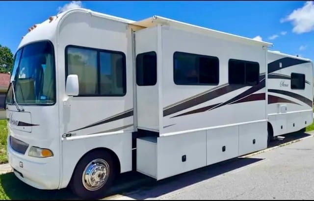 3715 7th St W, Unit 4 in Lehigh Acres, FL - Foto de edificio - Building Photo