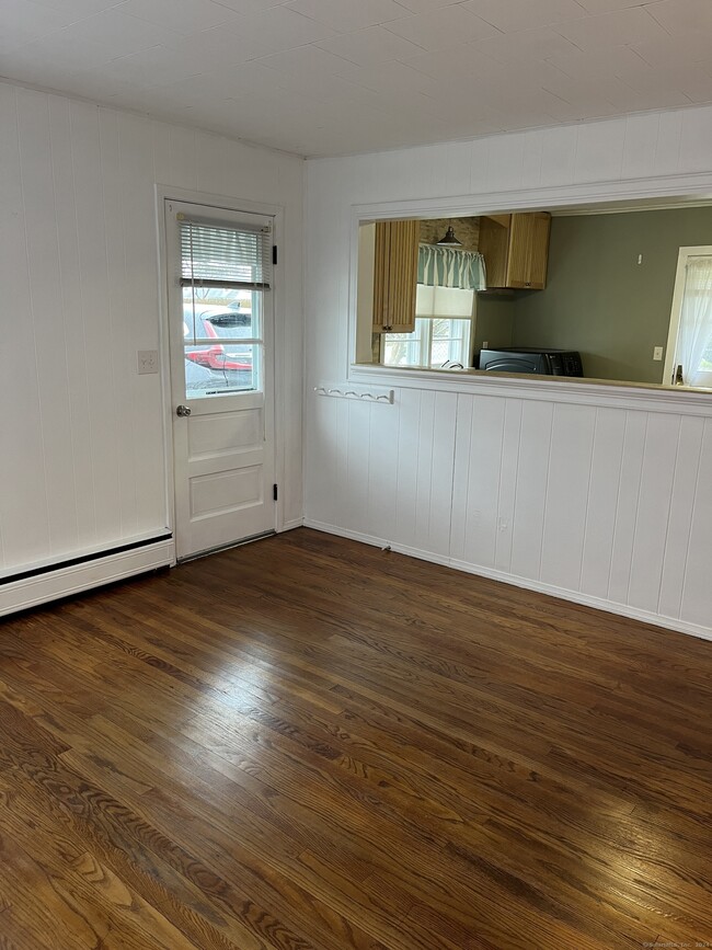 4 Fairlawn Ave in Branford, CT - Building Photo - Building Photo
