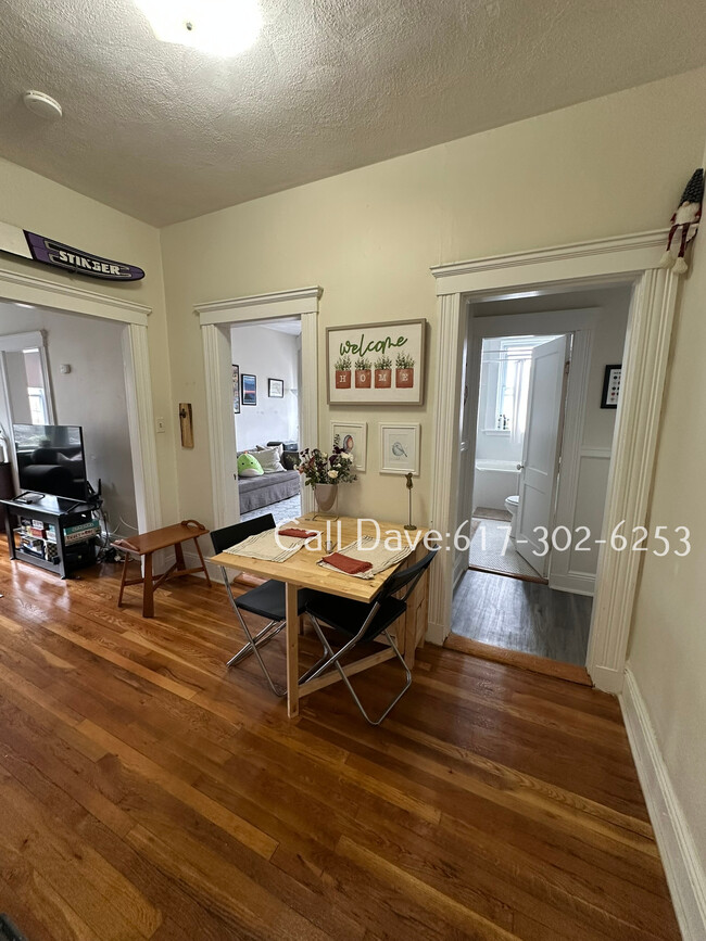 9 Egremont Rd, Unit 10 in Boston, MA - Building Photo - Building Photo