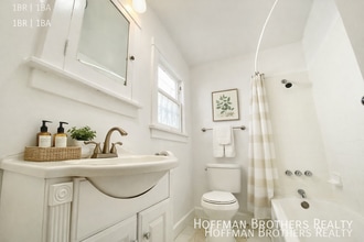 5414 1/2 Fountain Ave in Los Angeles, CA - Building Photo - Building Photo