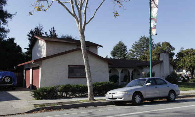 355 Bancroft Ave in San Leandro, CA - Building Photo - Building Photo