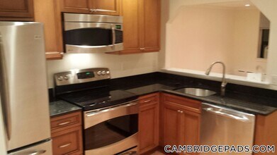 60 Brattle St in Cambridge, MA - Building Photo - Building Photo