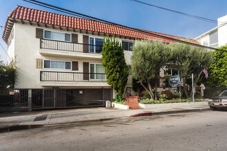 6615 Pacific Ave-Unit -107 in Los Angeles, CA - Foto de edificio - Building Photo