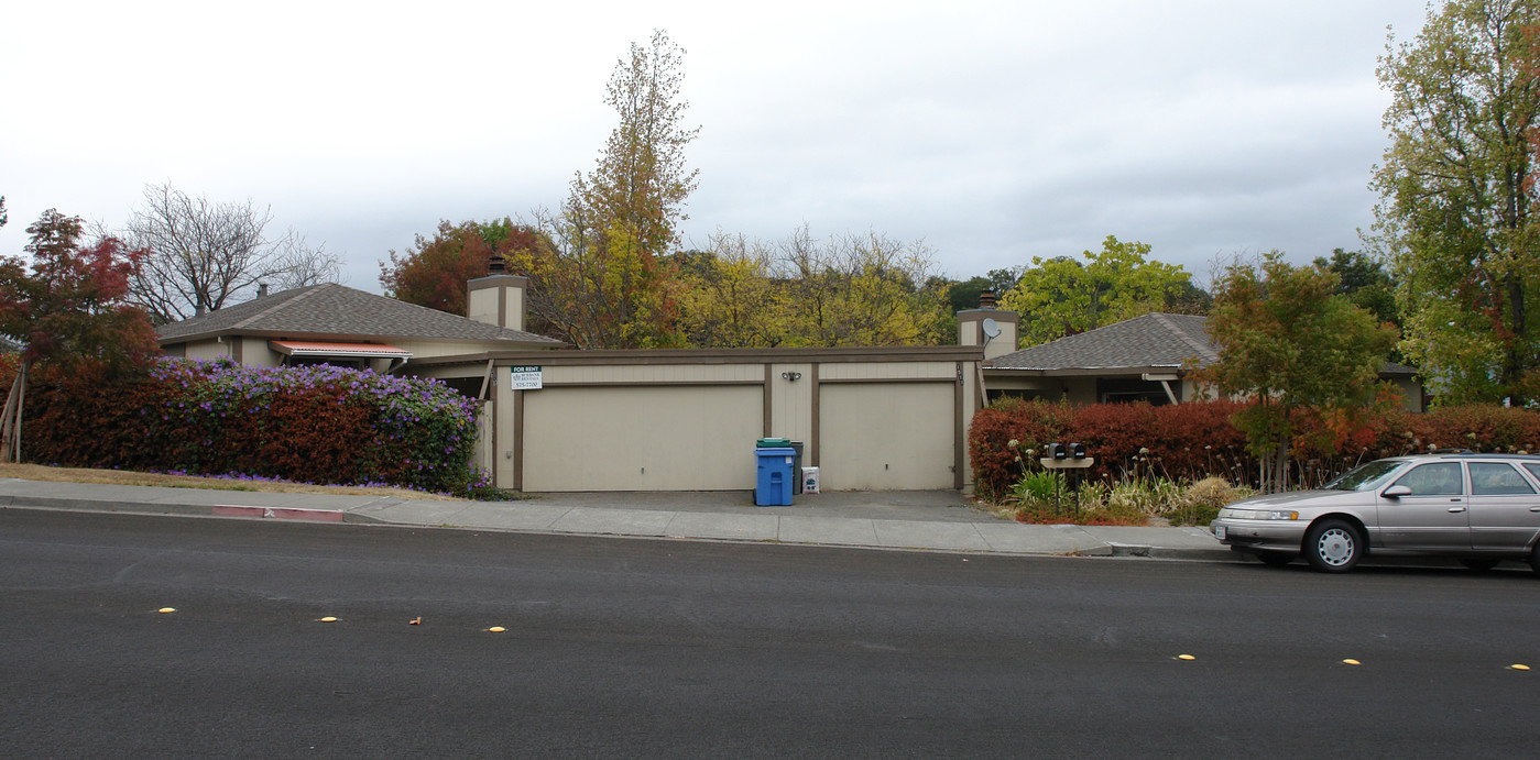 1501 Neotomas Ave in Santa Rosa, CA - Building Photo