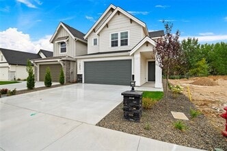 1942 E Knobcone Dr in Meridian, ID - Building Photo - Building Photo
