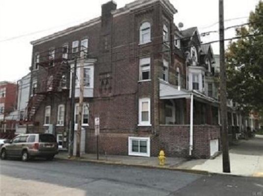 440 W Tilghman St in Allentown, PA - Building Photo