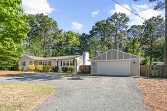 545 W Maine Ave in Southern Pines, NC - Building Photo - Building Photo