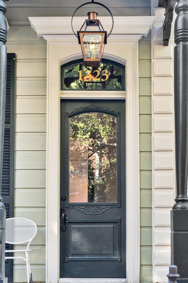 1323 Constance St in New Orleans, LA - Building Photo - Building Photo