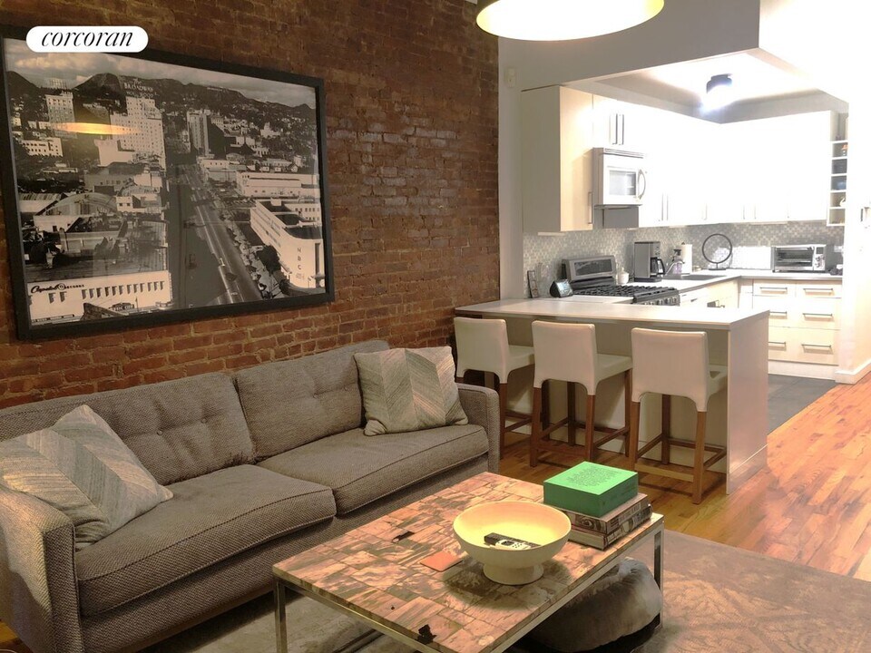 125 W 95th St in New York, NY - Building Photo