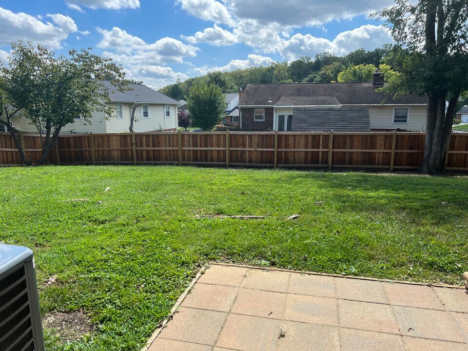 37 Laughton St in Upper Marlboro, MD - Building Photo