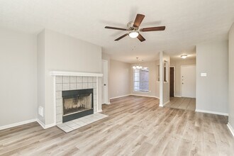 15510 Bayboro Park Ct in Friendswood, TX - Building Photo - Building Photo