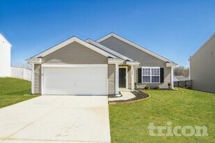 1528 April Knoll Ct in Concord, NC - Building Photo