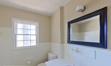 1930 Wayne Ln in Fayetteville, NC - Foto de edificio - Building Photo