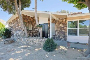 20450 College Blvd in Riverside, CA - Building Photo
