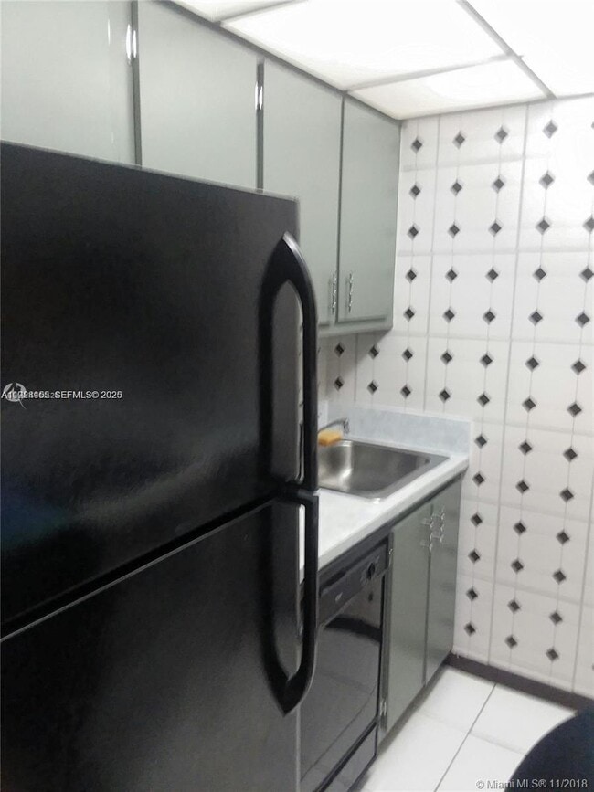 5991 Washington St in Hollywood, FL - Building Photo - Building Photo