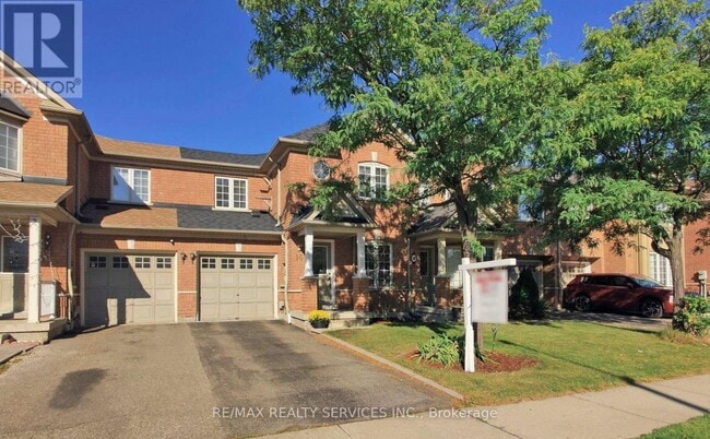property at 16 Fairway Ct