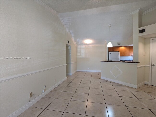 3430 Pinewalk Dr N in Margate, FL - Foto de edificio - Building Photo