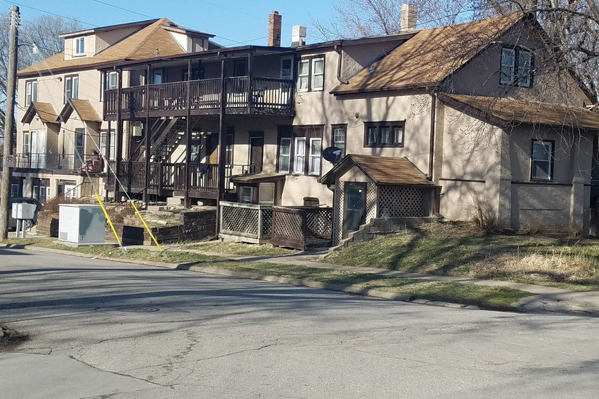 25th and Poppleton in Omaha, NE - Building Photo