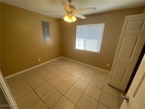 7064 Tide Cir in La Belle, FL - Foto de edificio - Building Photo