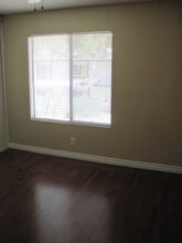1735 Washington St in Colton, CA - Foto de edificio - Building Photo