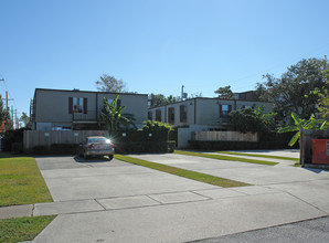 1108 Lake Ave in Metairie, LA - Building Photo - Building Photo