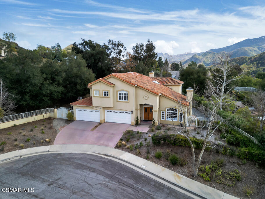 29804 Westhaven Dr in Agoura Hills, CA - Foto de edificio