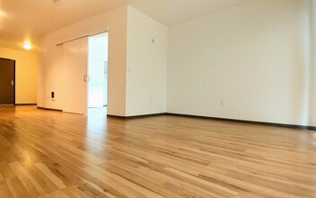 Milano in Portland, OR - Foto de edificio - Building Photo