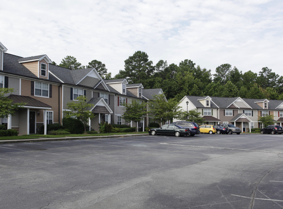 Saddle Brook Cove Apartments in Dallas, GA - Building Photo