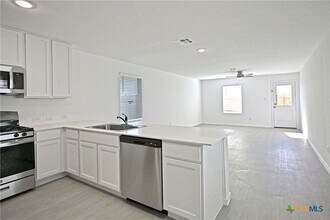 11822 Bluebell Rdg in Converse, TX - Building Photo - Building Photo