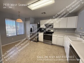 7939 W Sanna St in Peoria, AZ - Building Photo - Building Photo