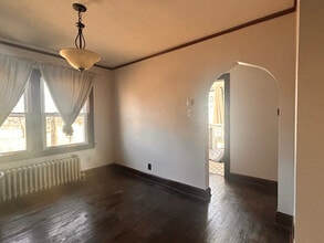 7915 Westridge Rd in Raytown, MO - Building Photo - Building Photo