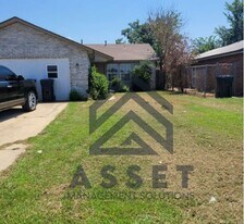 612 NW 111th St in Oklahoma City, OK - Building Photo