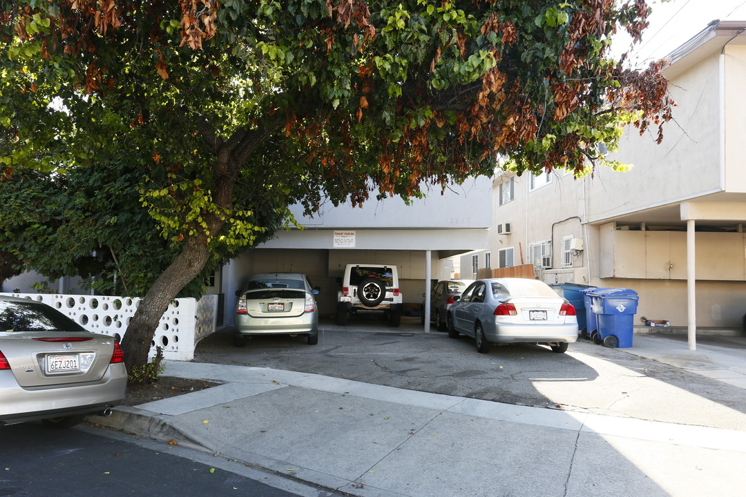 13567 Rye St in Sherman Oaks, CA - Building Photo