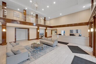 10 Byron Pl in Larchmont, NY - Building Photo - Building Photo