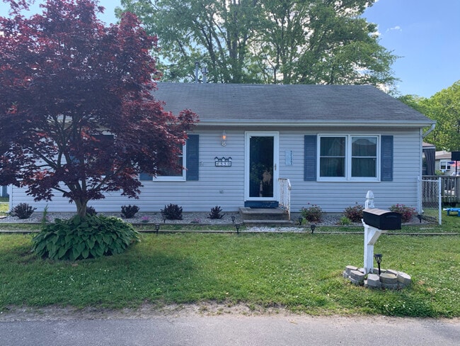 550 Roosevelt Ave in Toms River, NJ - Building Photo - Building Photo