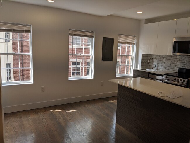 61 Joy St, Unit 3 in Boston, MA - Building Photo - Building Photo