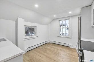 315 Main St in Westport, CT - Building Photo - Building Photo