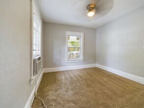 2817 Sunnyside St in Jacksonville, FL - Building Photo - Building Photo