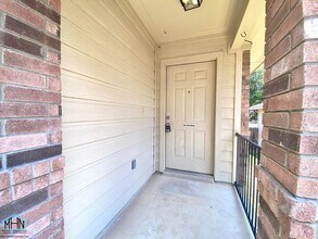 6637 Charles Field in San Antonio, TX - Building Photo - Building Photo