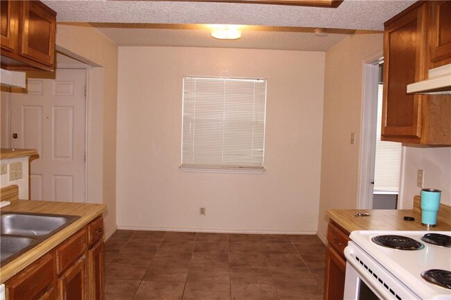 9406 Kempler Dr in Austin, TX - Building Photo - Building Photo